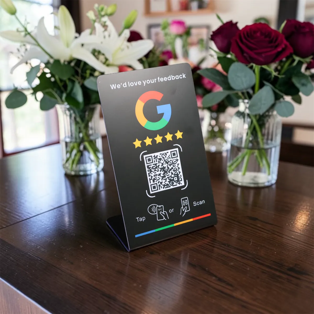 Stand de reseñas de Google de Tappea sobre un mostrador